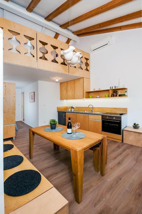 Апартаменты House Graziella Ровинь Экстерьер фото